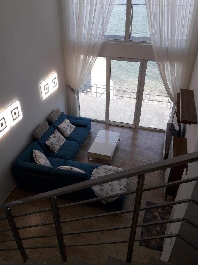 Aurora House Duplex Apartment Njivice Exterior photo